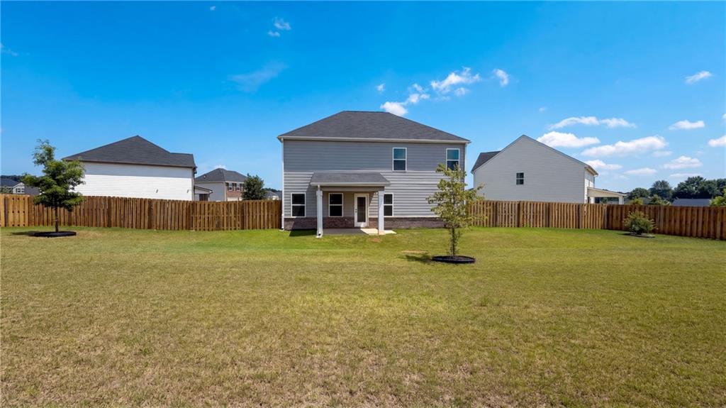 800 Maduro Way Property Photo 5