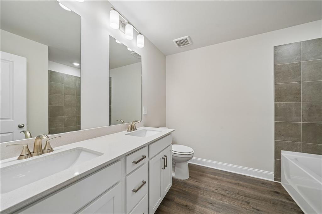 2217 Melville Way Property Photo 34