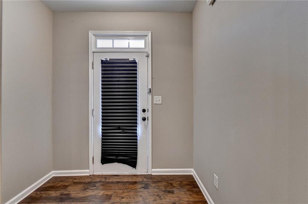 2152 Executive Drive Property Photo 4