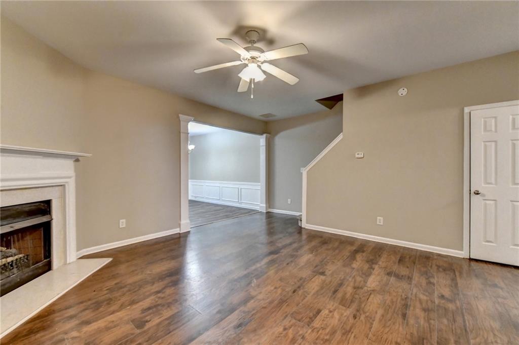 2152 Executive Drive Property Photo 9