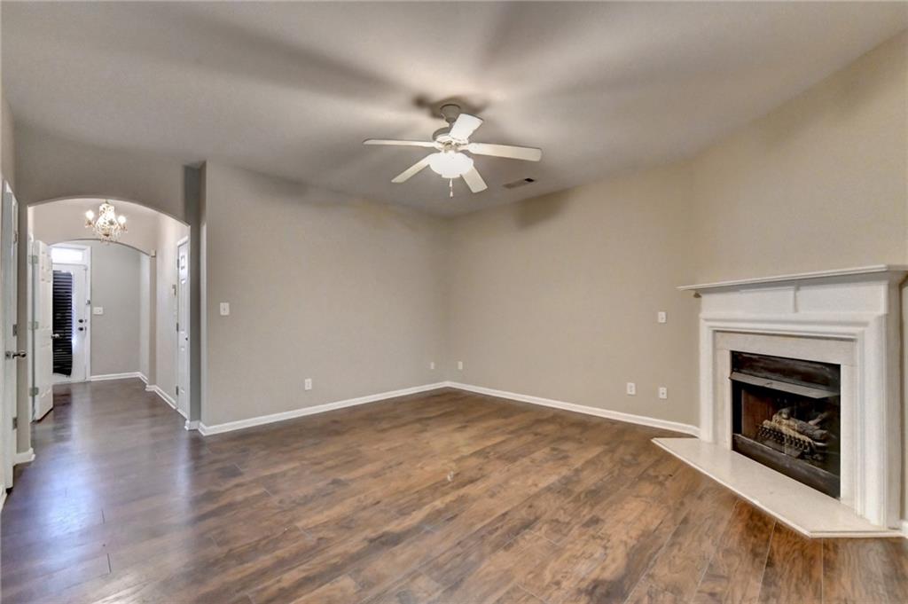 2152 Executive Drive Property Photo 12