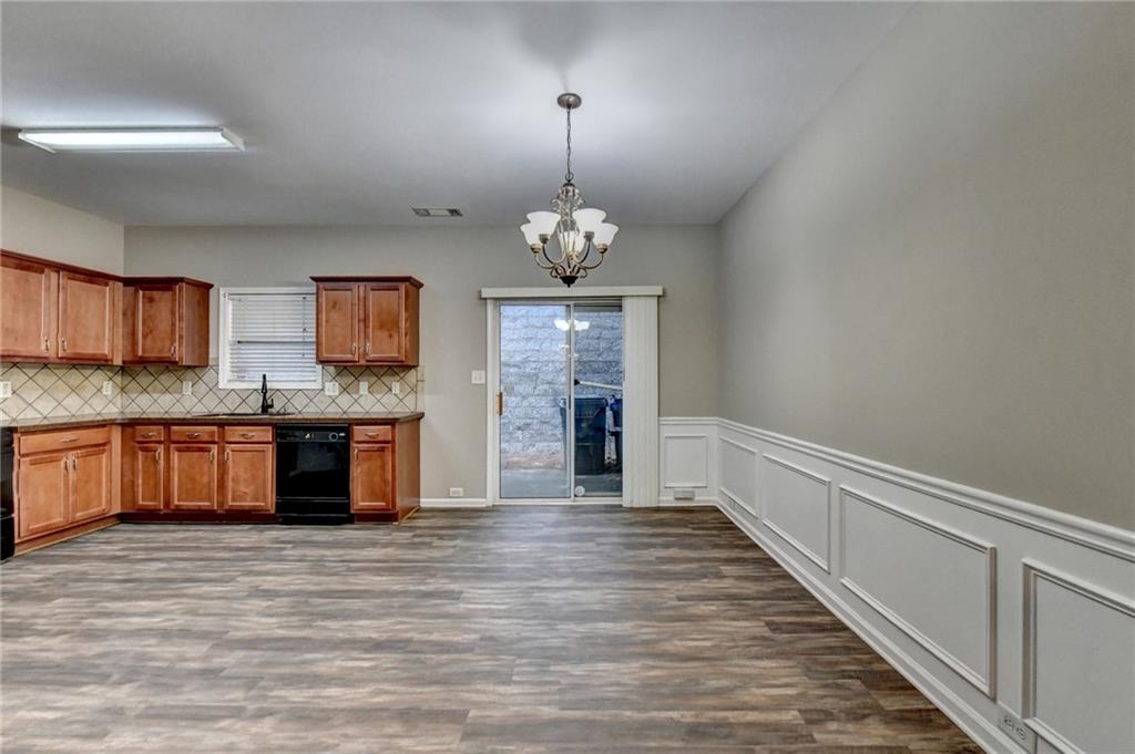2152 Executive Drive Property Photo 14