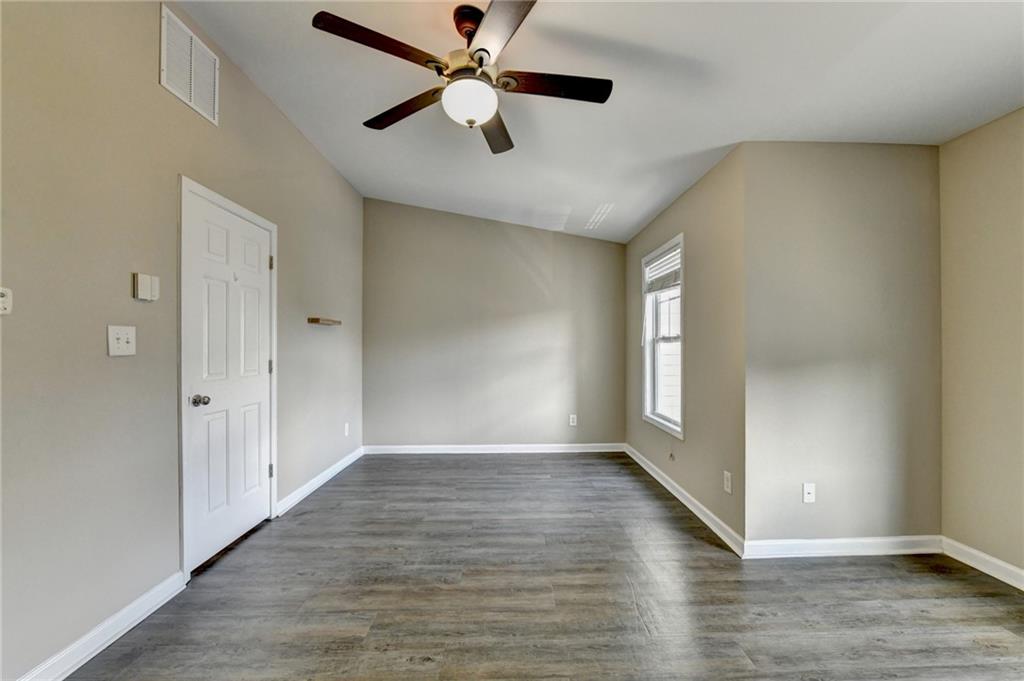 2152 Executive Drive Property Photo 25