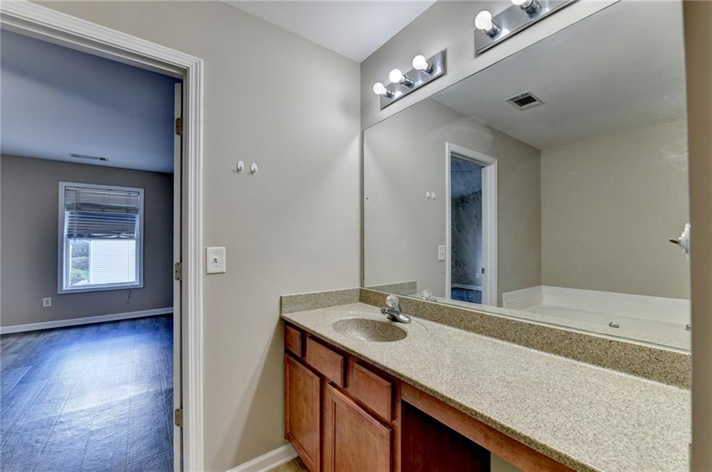 2152 Executive Drive Property Photo 31