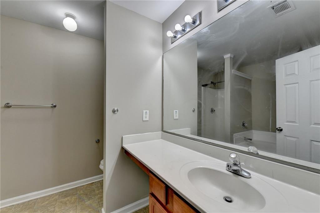 2152 Executive Drive Property Photo 39