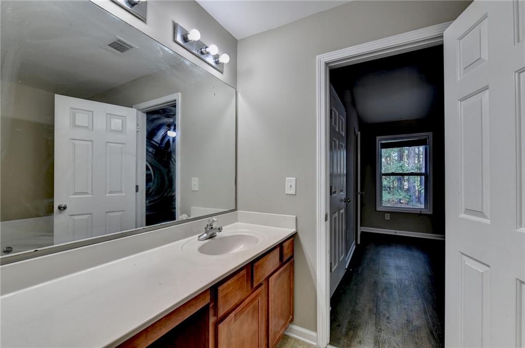 2152 Executive Drive Property Photo 41
