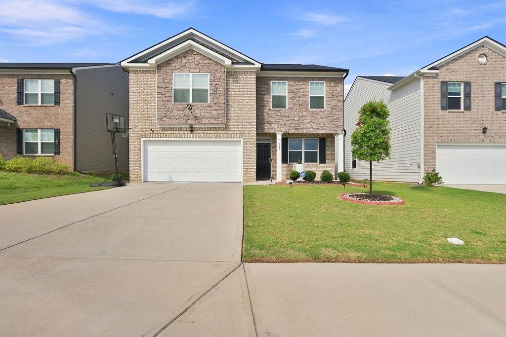 723 Millwood Drive Property Photo 1