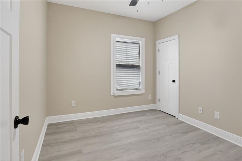 7830482 Property Photo 8