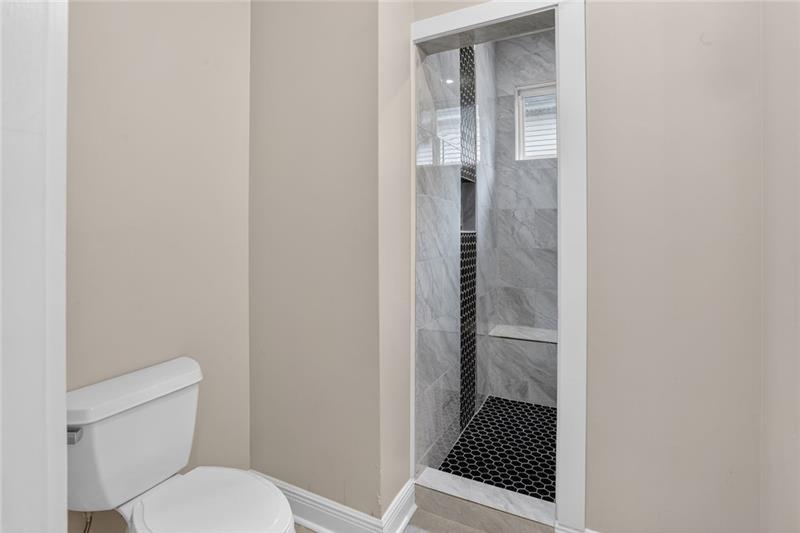 7830482 Property Photo 10
