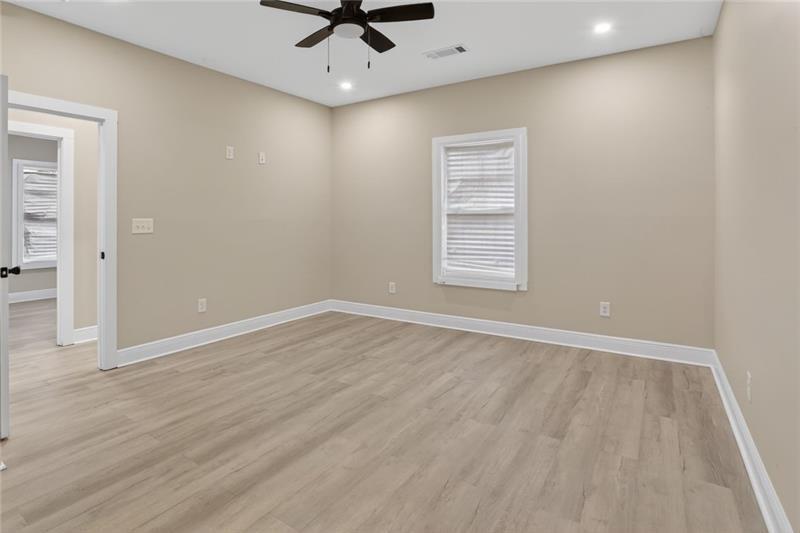 7830482 Property Photo 15