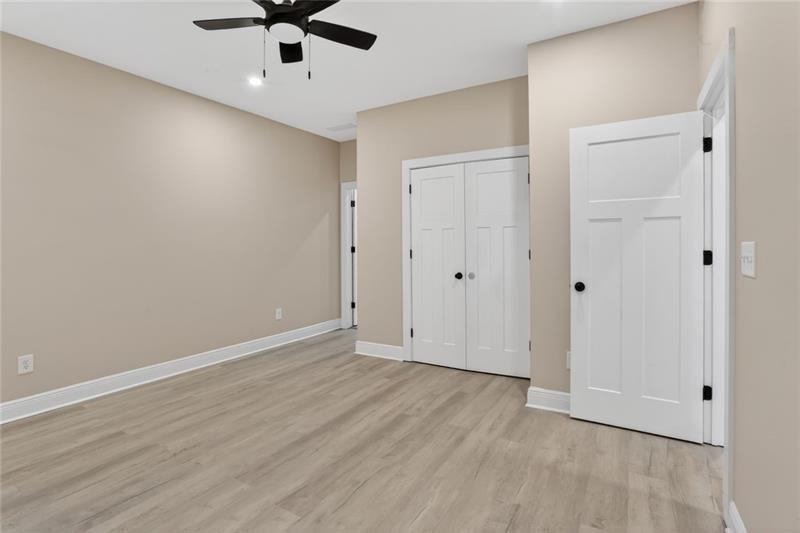 7830482 Property Photo 17
