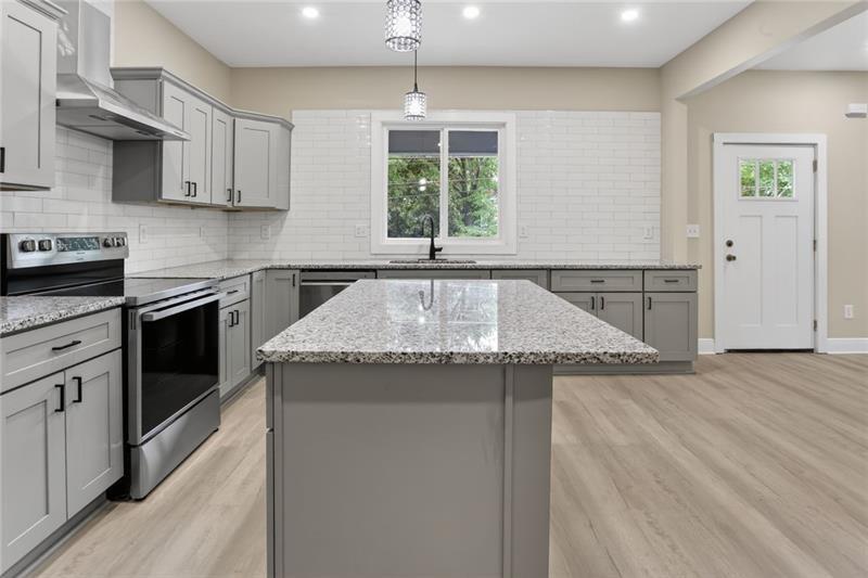 7830482 Property Photo 20
