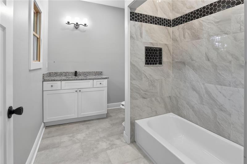 7830482 Property Photo 21