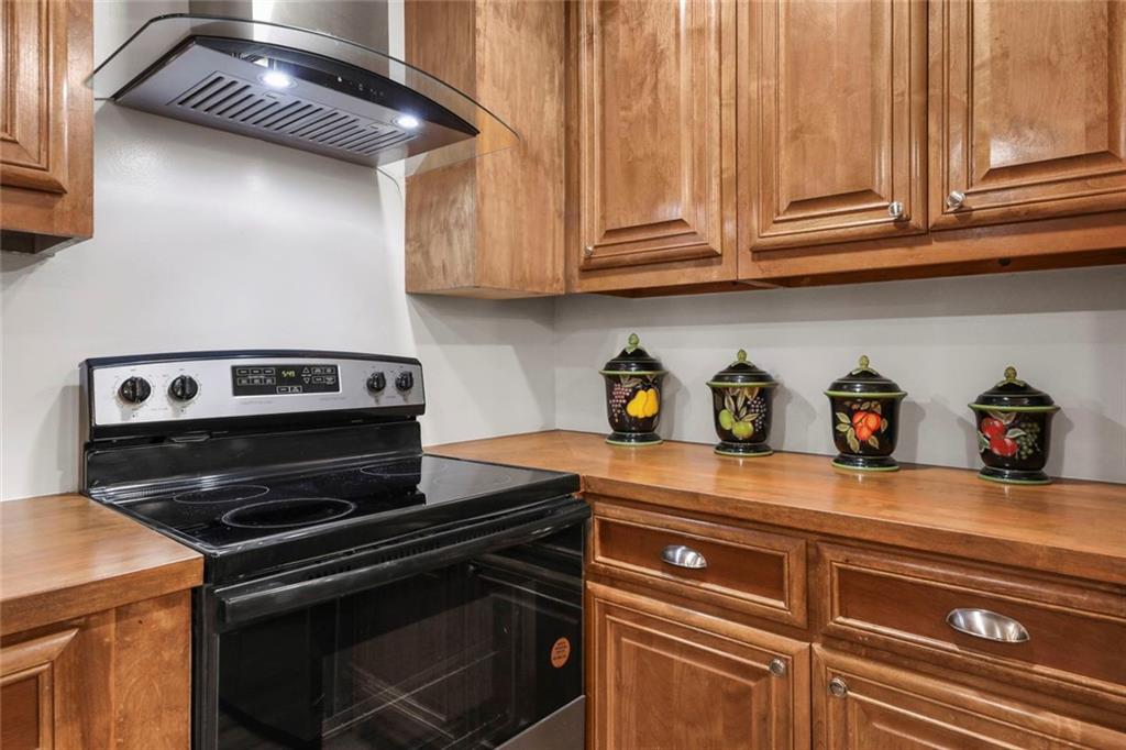7830533 Property Photo 7