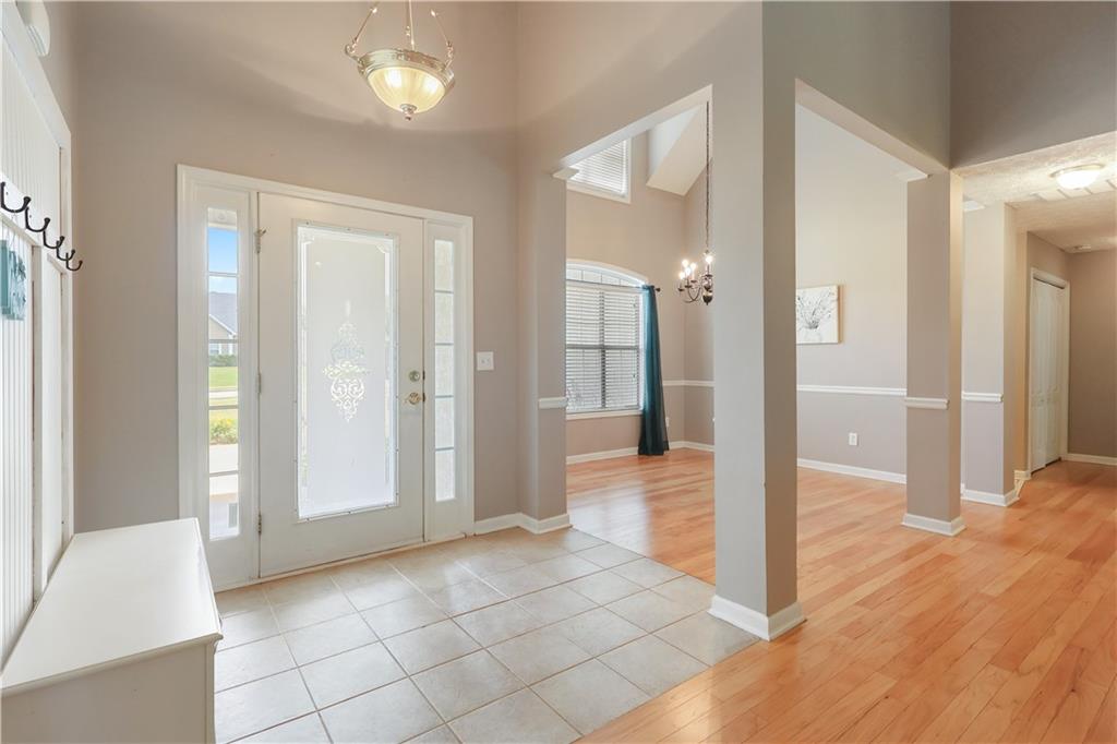 200 Chatfield Way Property Photo 4