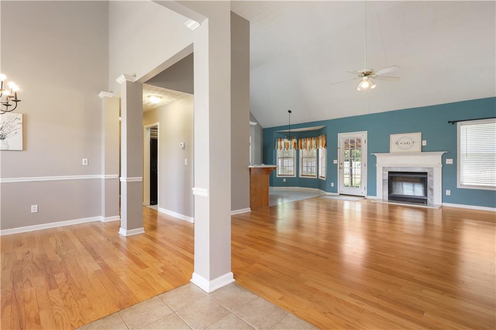 200 Chatfield Way Property Photo 6