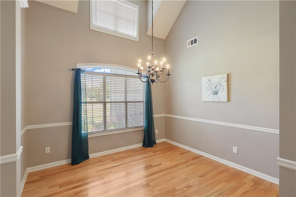 200 Chatfield Way Property Photo 7