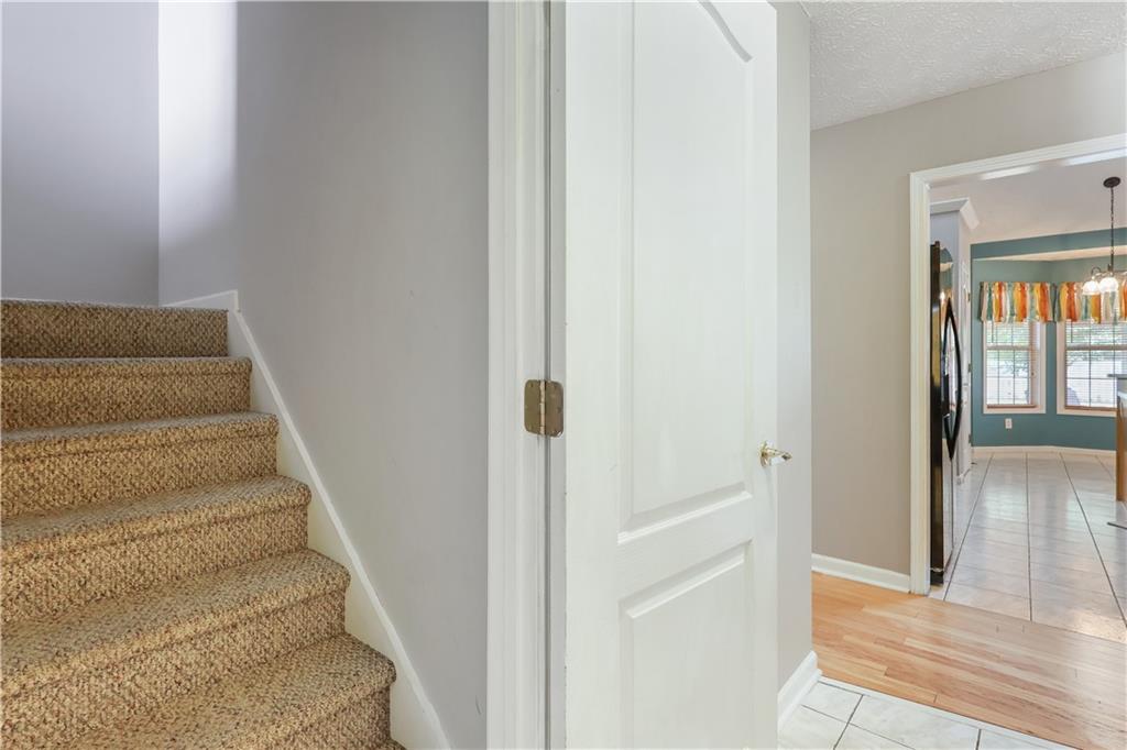 200 Chatfield Way Property Photo 18