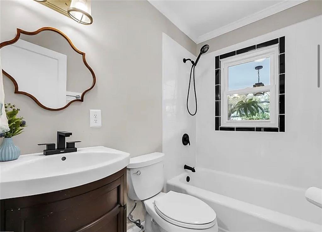 1015 Sid Hunter Road Property Photo 8