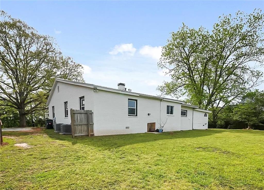 1015 Sid Hunter Road Property Photo 26