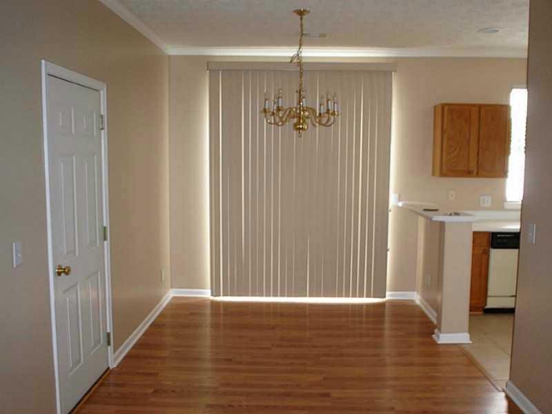 972 Windcroft Circle Nw Property Photo 5