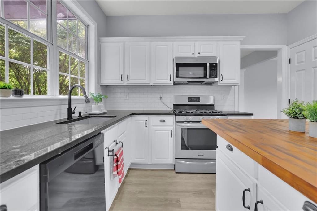552 Glen Level Circle Property Photo 10