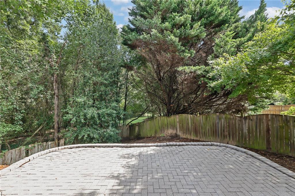 552 Glen Level Circle Property Photo 32
