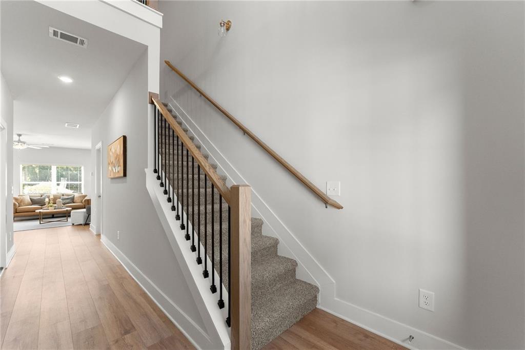 99 Maple Trail Property Photo 6