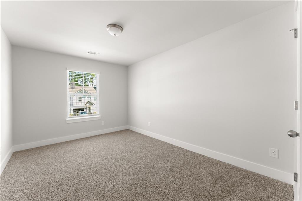 99 Maple Trail Property Photo 32