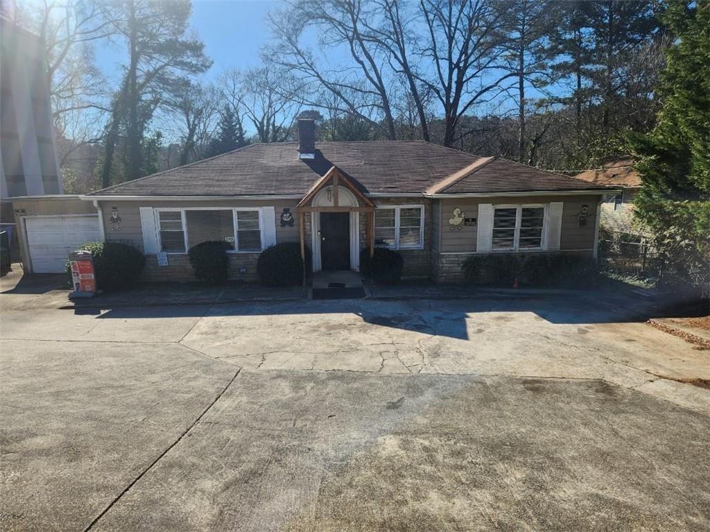 1909 Flat Shoals Road Se Property Photo 1