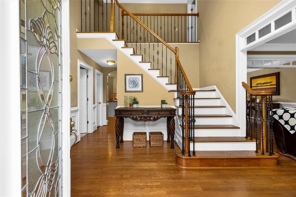 210 York Town Circle Property Photo 3