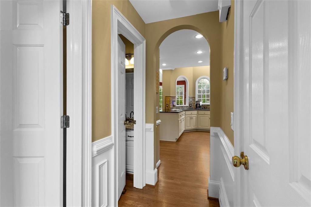 210 York Town Circle Property Photo 26