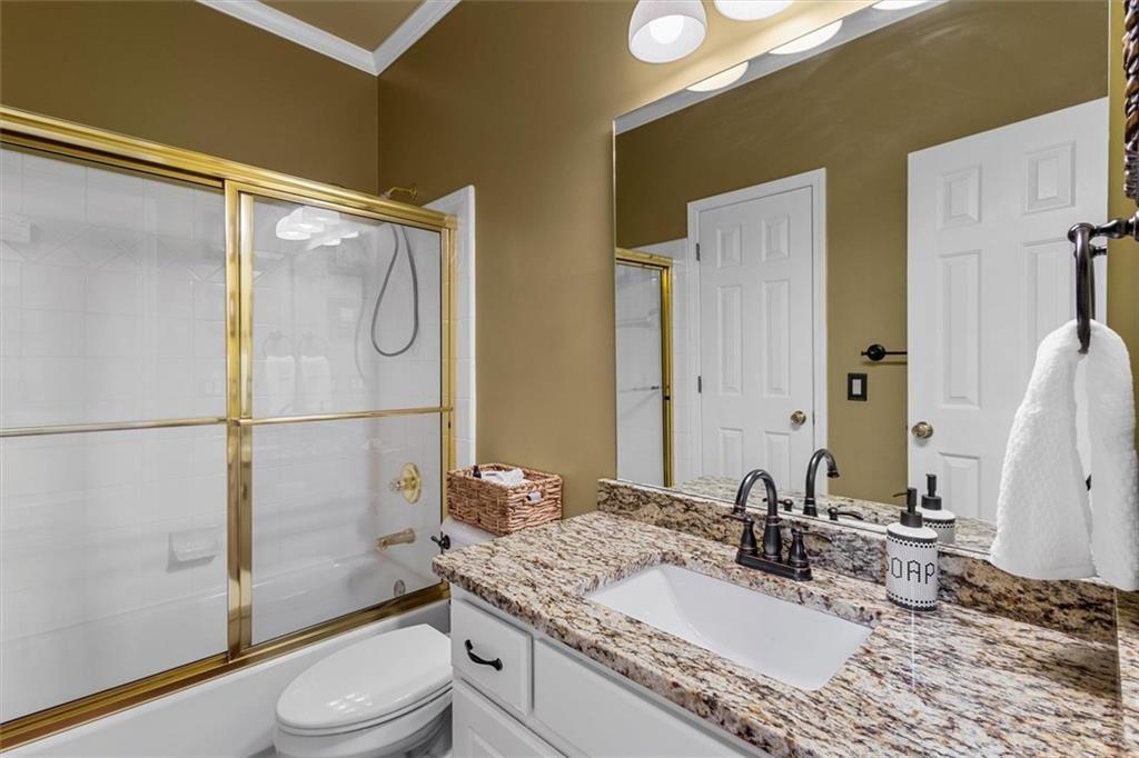 210 York Town Circle Property Photo 27