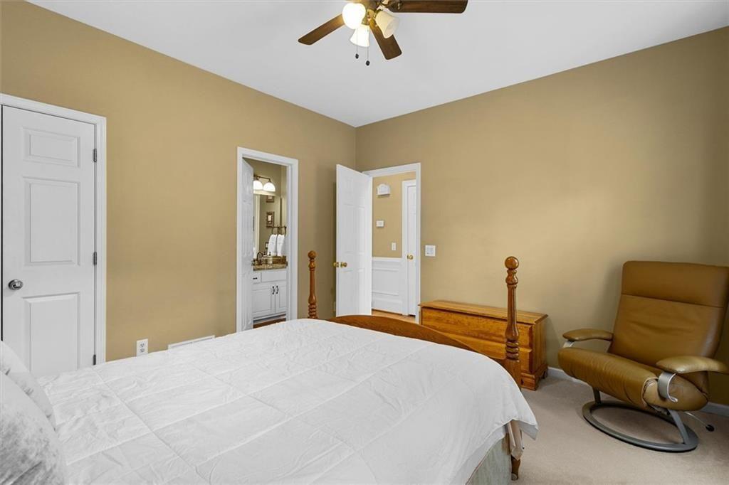 210 York Town Circle Property Photo 29