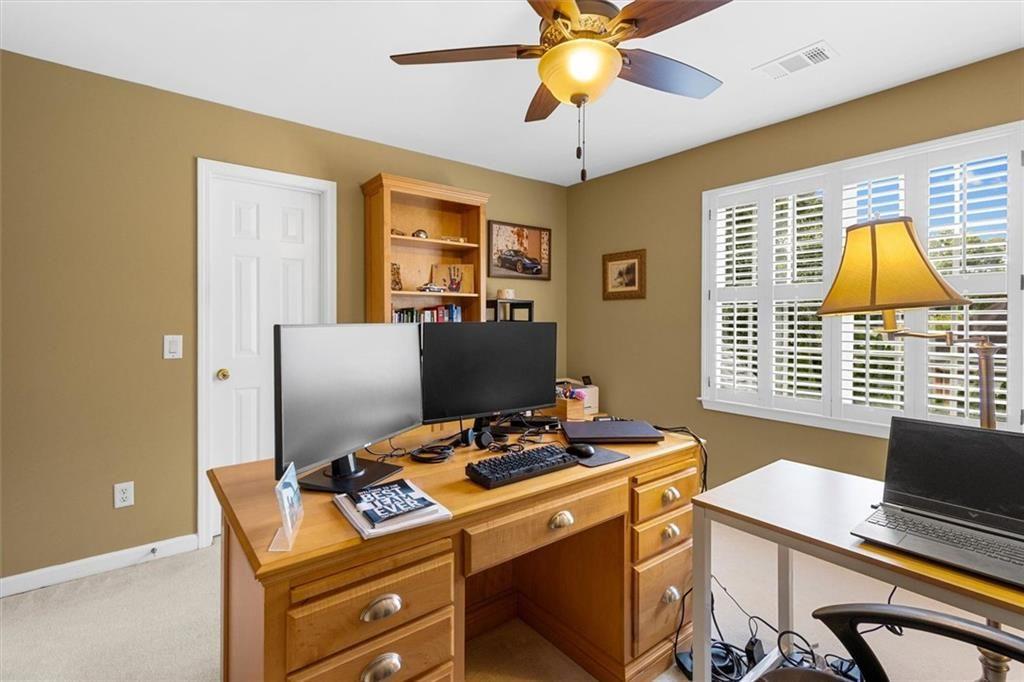 210 York Town Circle Property Photo 43
