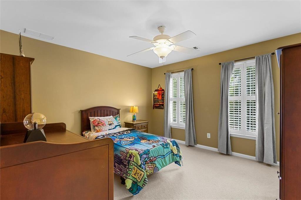210 York Town Circle Property Photo 45