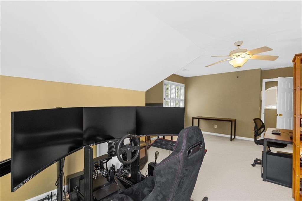 210 York Town Circle Property Photo 52