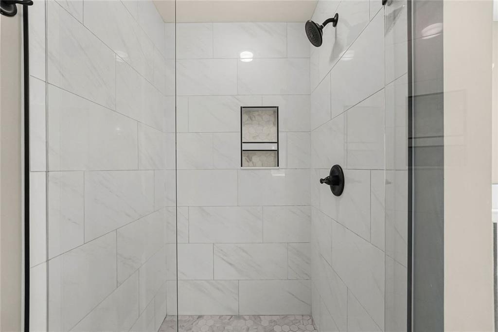 2835 Shadowstone Way Property Photo 13