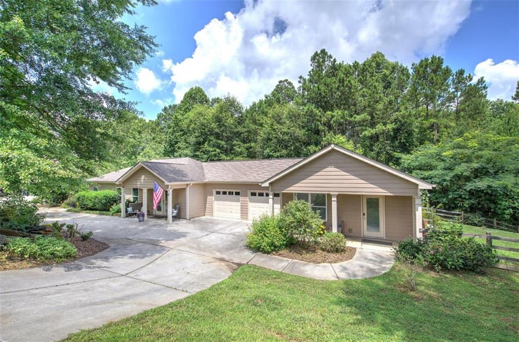 149 Dabbs Bridge Road Property Photo 1