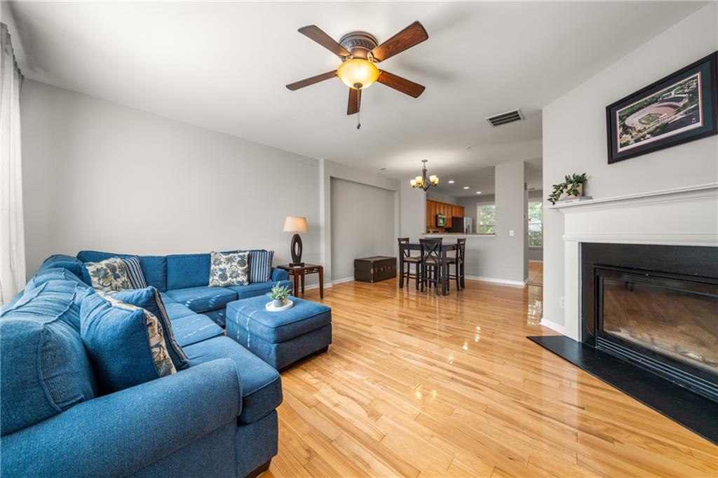 7830880 Property Photo 7