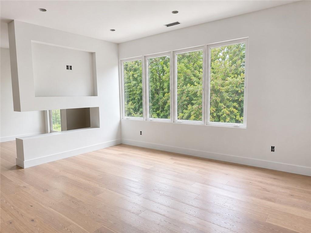 1005 Clementstone Drive Ne Property Photo 2