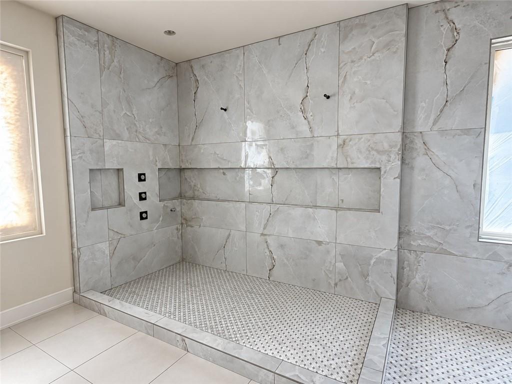 1005 Clementstone Drive Ne Property Photo 3