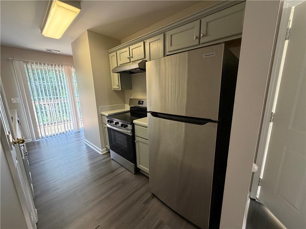 800 Stonehaven Circle Unit 800 Property Photo 4