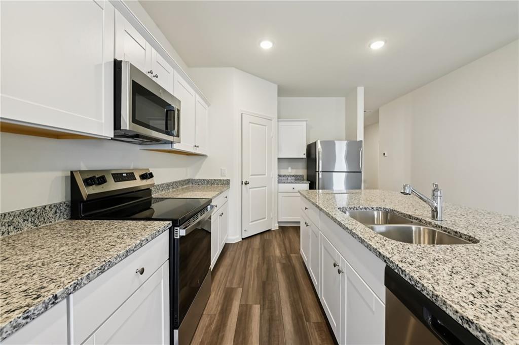 32 Crescent Boulevard Property Photo 16