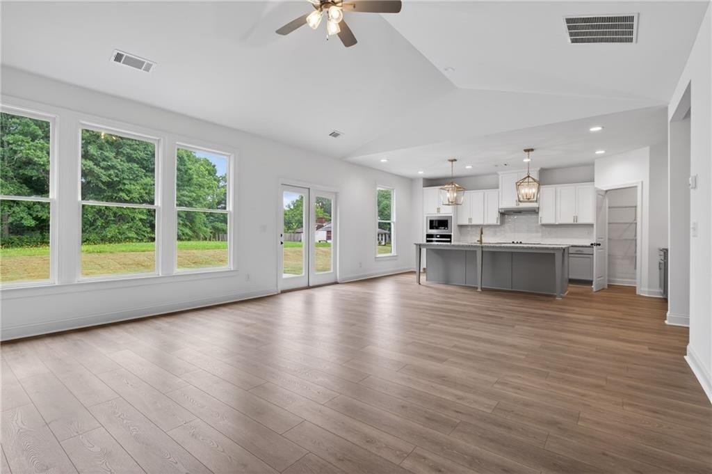 69 Stanley Drive Property Photo 4