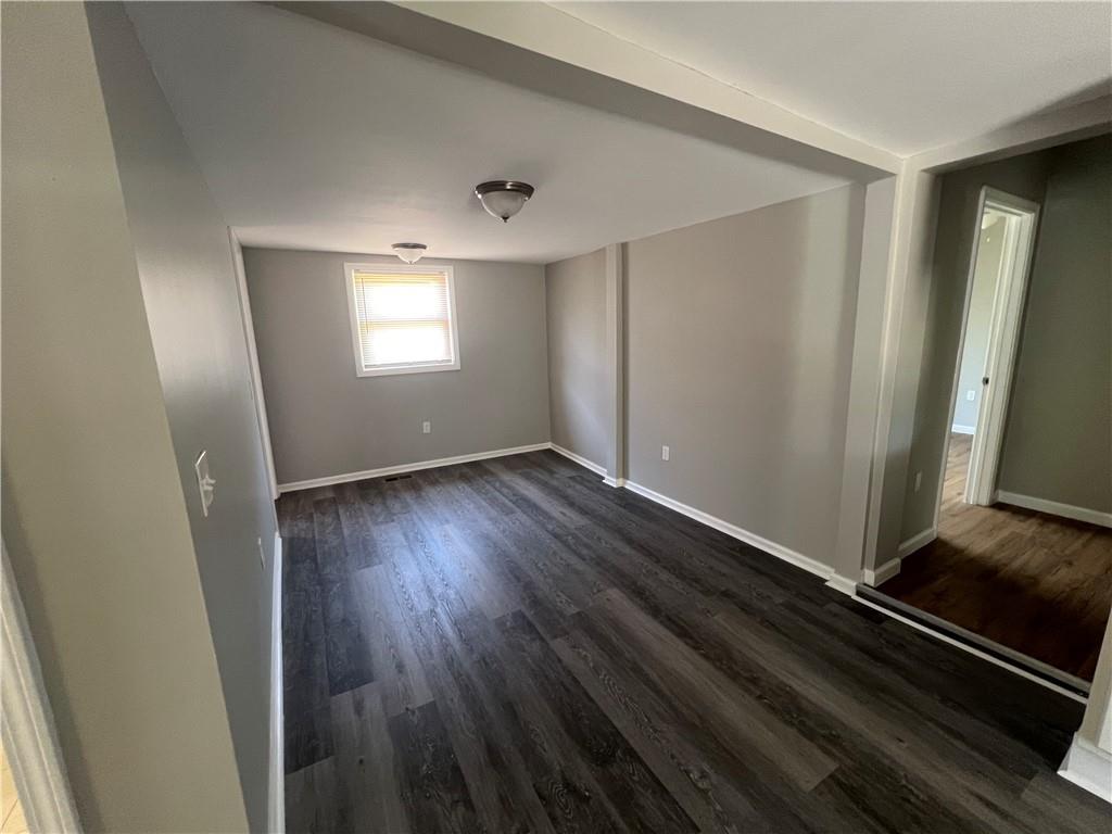 307 Johnson Street Property Photo 6