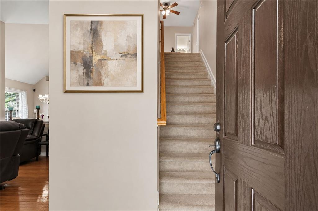 8001 Gossamer Drive Property Photo 7