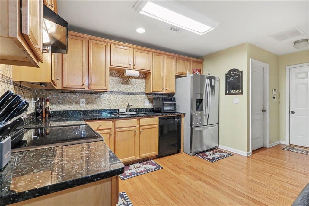 8001 Gossamer Drive Property Photo 13