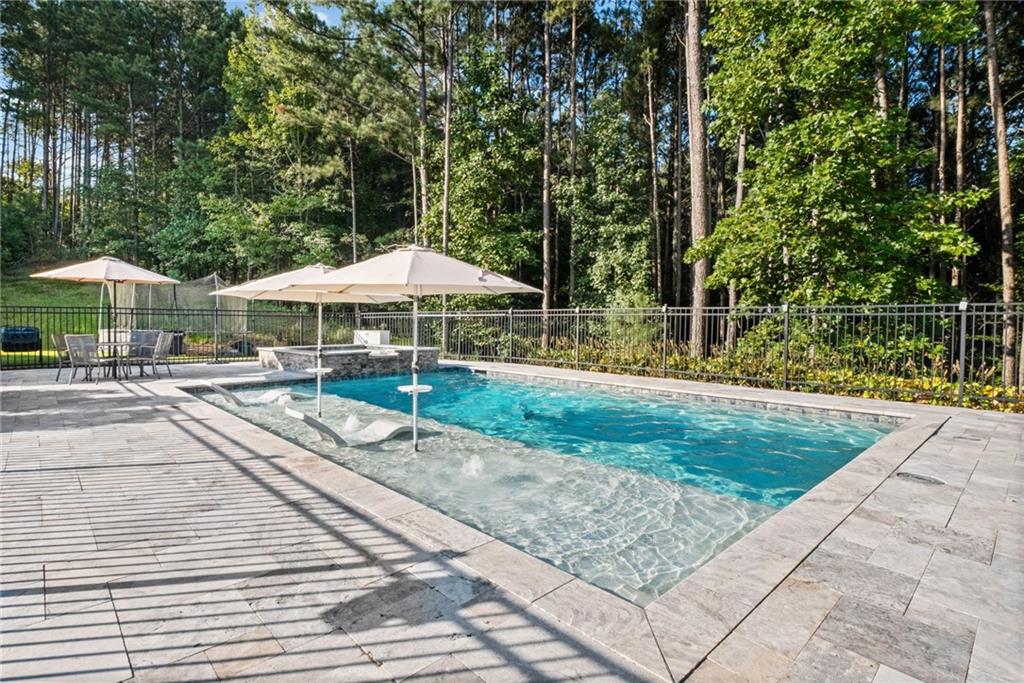 472 Greyfield Drive Property Photo 42