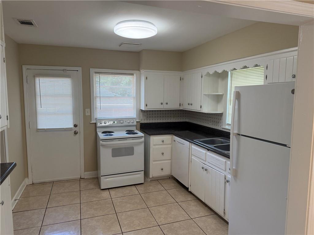 2298 Bryant Drive Property Photo 3
